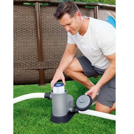 Pompa Per Piscina Bestway - Flowclear 58389 Con Portata 5678L/h 6 Pompa Per Piscina Bestway - Flowclear 58389 Con Portata 5678L/h - immagine 4