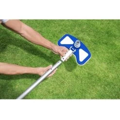 Trade Shop - Aspiratore Angolare Fondo Piscine Deluxe Con Contrappeso Supporti Laterali 58282 10 Trade Shop - Aspiratore Angolare Fondo Piscine Deluxe Con Contrappeso Supporti Laterali 58282 -Bestway Italia 96269817 4